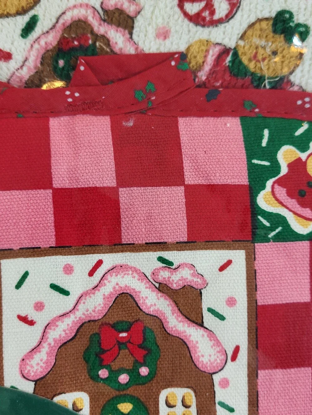 Santa's Kitchen 5 Piece Kitchen Gift Set Towel Pot Holders Dish Cloths NIP NOS *